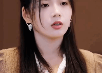 T0206028 ลูกสาวมหาเศรษฐีไปตามหาพ่อของเธอและไม่คิดว่าจะถูกดูหมิ่น Part 2